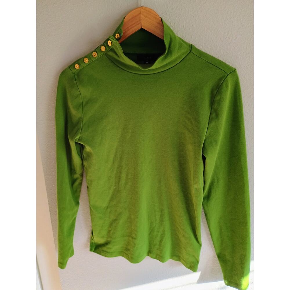 J.Crew Perfect-fit turtleneck green with golden buttons quiet Luxury old money